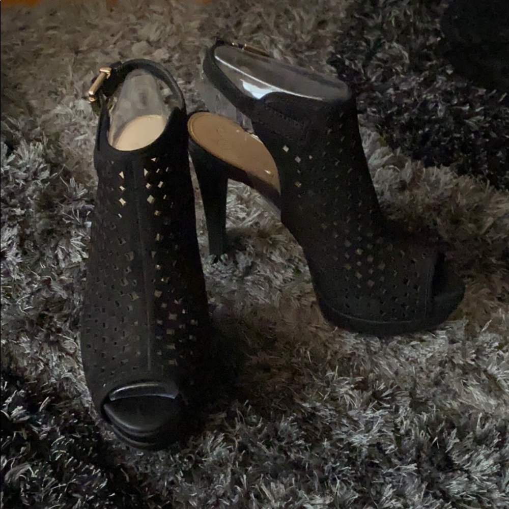 Jessica Simpson Siegfried black platform pump 7.5